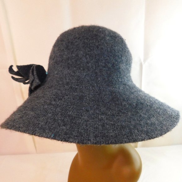 Disney Christmas 2025 Lil Rin Rin Plush Badge Red New